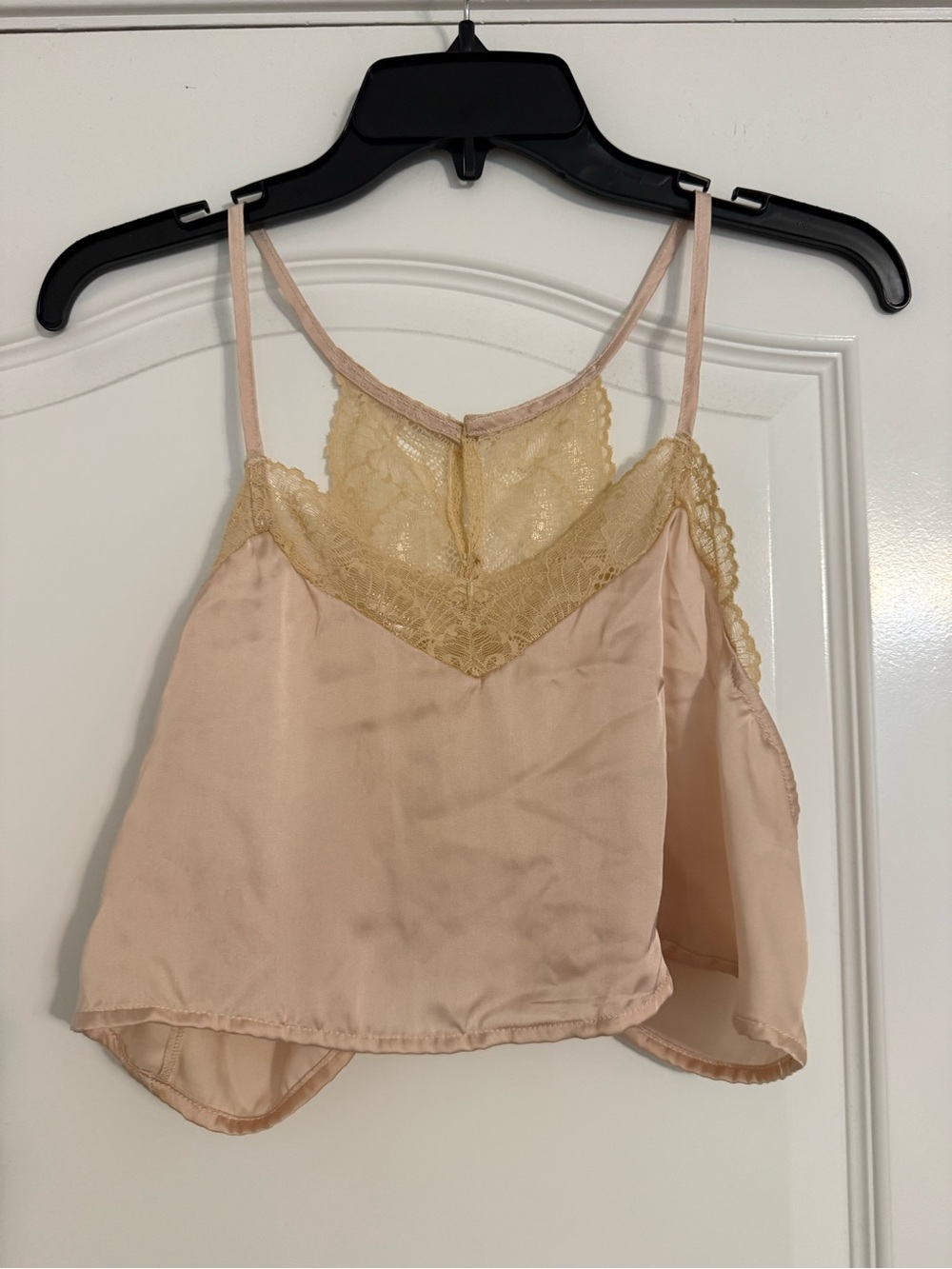 ⭐️ Blush Satin Cropped Cami with Delicate Lace Trim